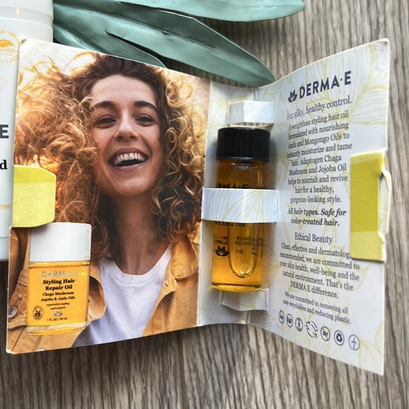 Bundle (2) Derma E Vitamin C Serum + (2) Hair Deluxe Size Samples - Picture 7 of 9